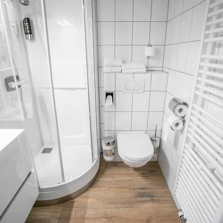 מלון Stadshotel 3*