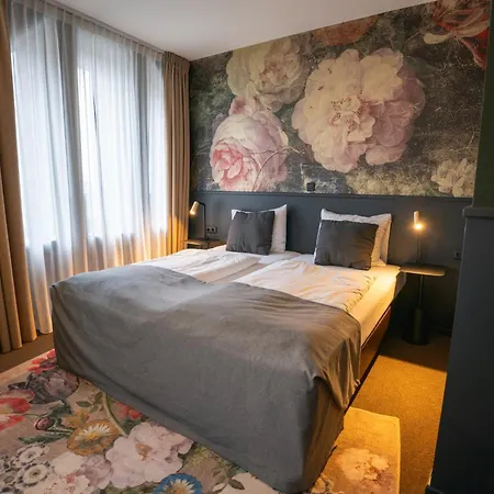 Stadshotel הירלן