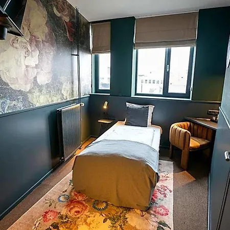 Stadshotel 3* 헤를렌