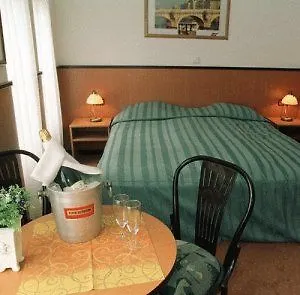 Stadshotel 호텔 3*